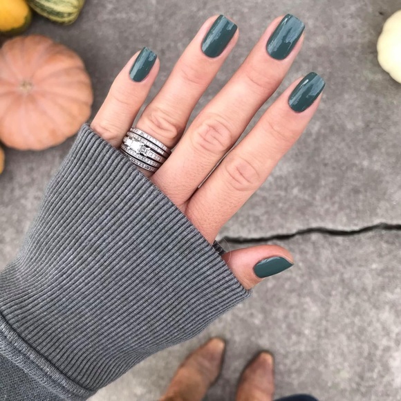 Color Street Nail Polish Strips in Solid Shade “She’s a Trooper” - Picture 4 of 10